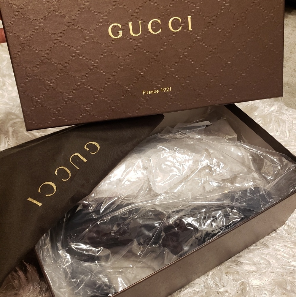 Gucci black suede horsebit pump - brand new